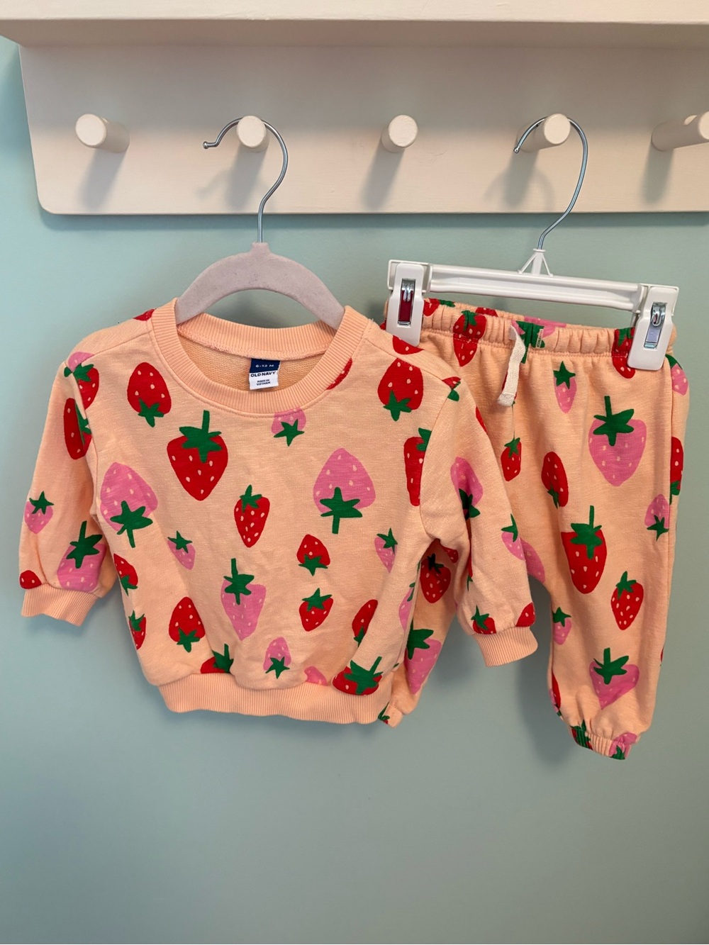 Old Navy Peach Strawberry Print Kids Matchinf Set with Red, Pink & Green